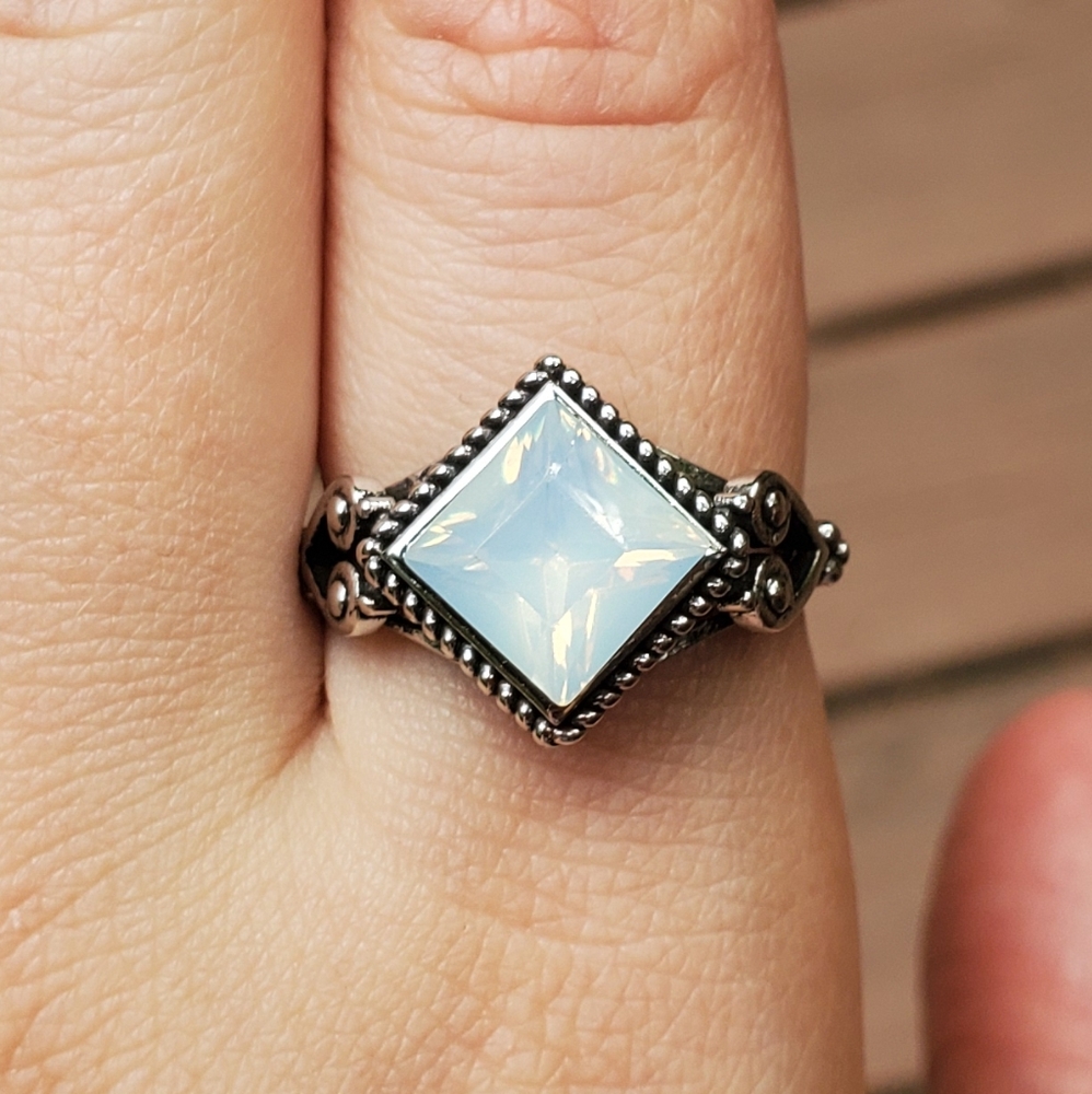 NWOT Silver Opal Moonstone Ring - Picture 6 of 11